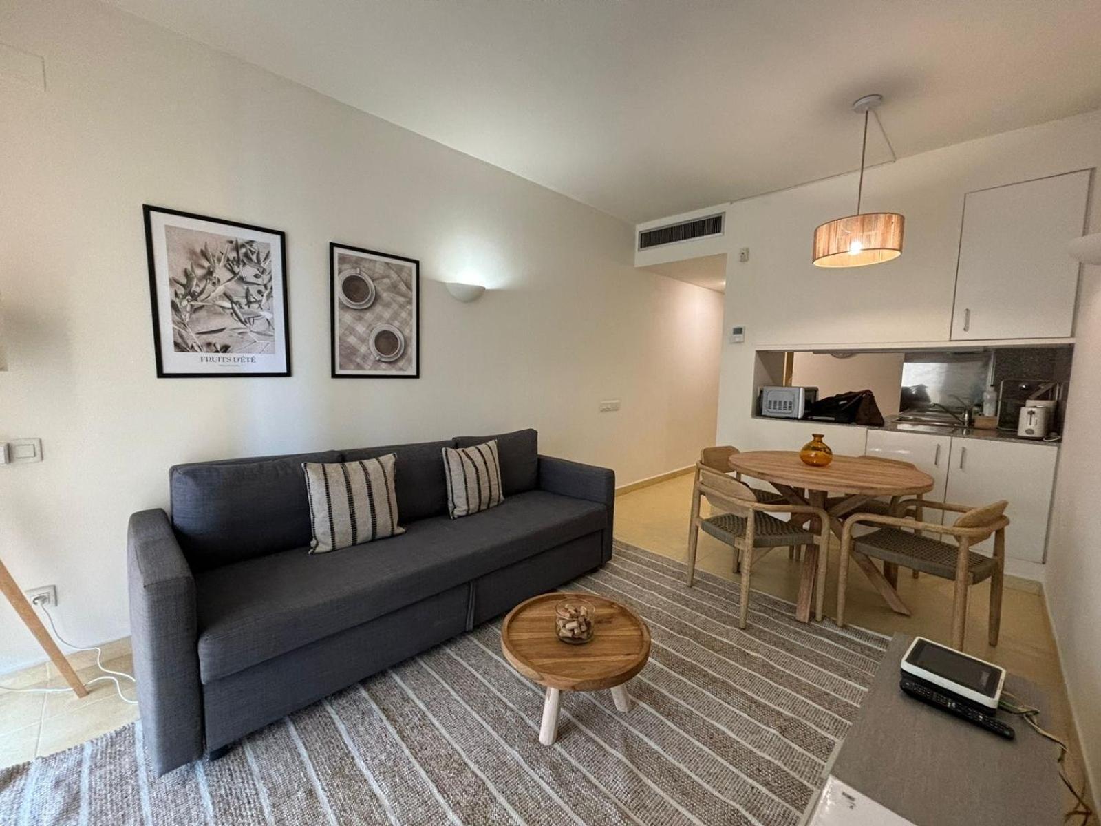Stay U-Nique Apartments Pau Claris บาร์เซโลนา ภายนอก รูปภาพ