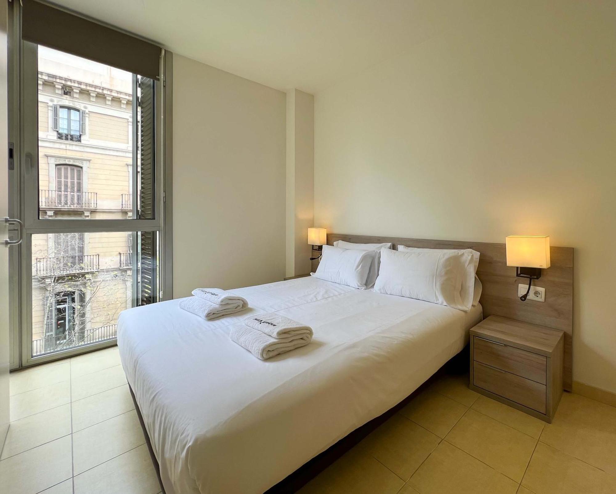 Stay U-Nique Apartments Pau Claris บาร์เซโลนา ภายนอก รูปภาพ