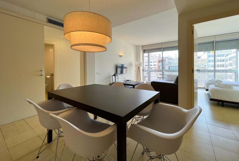 Stay U-Nique Apartments Pau Claris บาร์เซโลนา ภายนอก รูปภาพ
